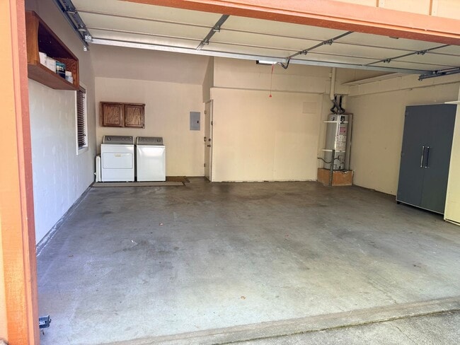 Building Photo - Beautiful Cal Park Rental Property!