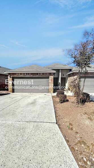 Primary Photo - 194 Joanne Cv