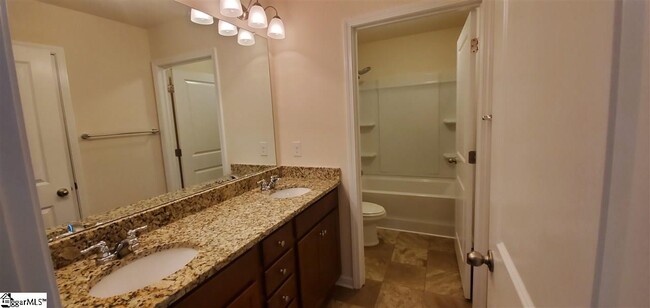 Building Photo - 225 Granito Dr