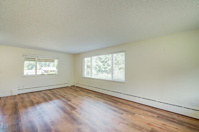 Building Photo - 3bd/2ba Issaquah House