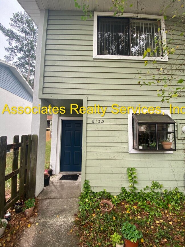 Building Photo - 2133 SW 39th Way