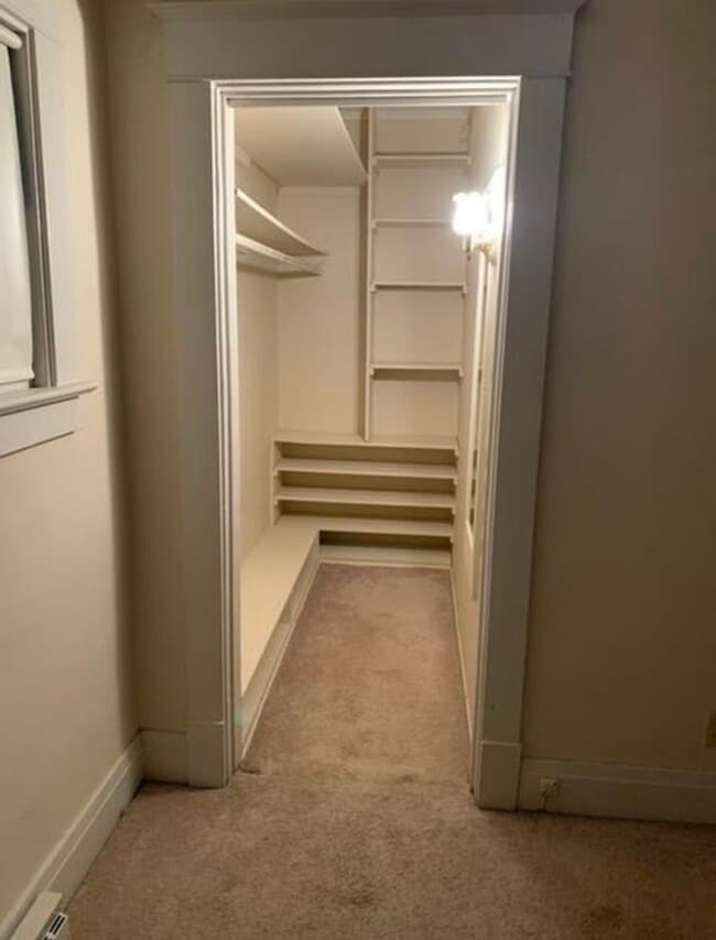 Building Photo - 261 Sterling Ave