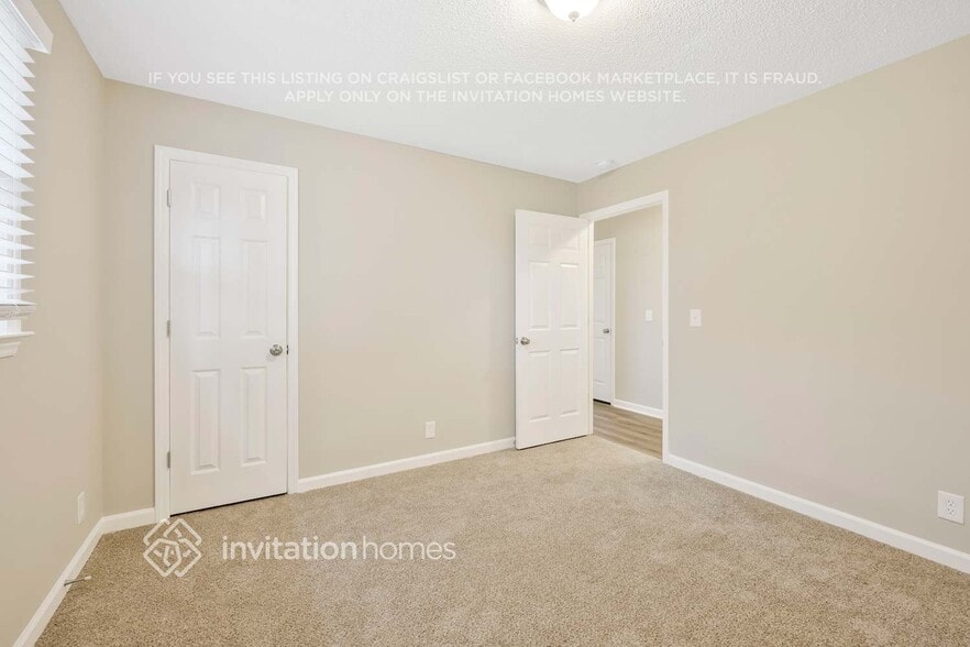 Building Photo - 8826 Burleson Ln