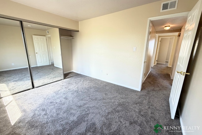 Building Photo - Comfortable 4-Bedroom, 2.5-Bath Home with ...