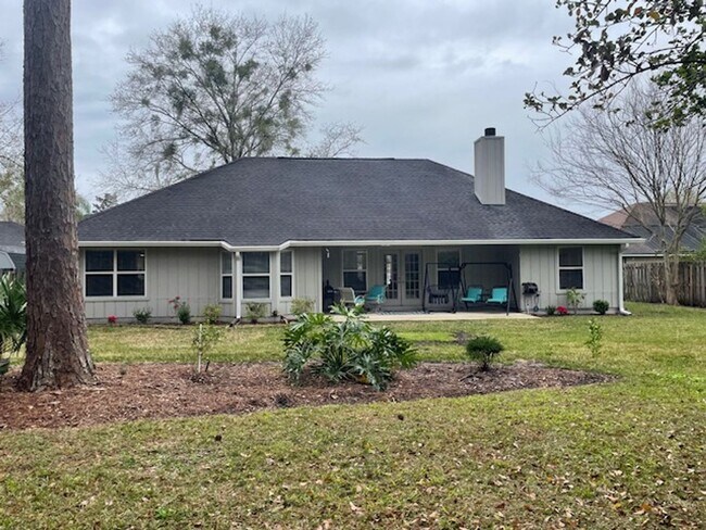 Building Photo - Furnish 3/2 Fleming Island, FL 32003