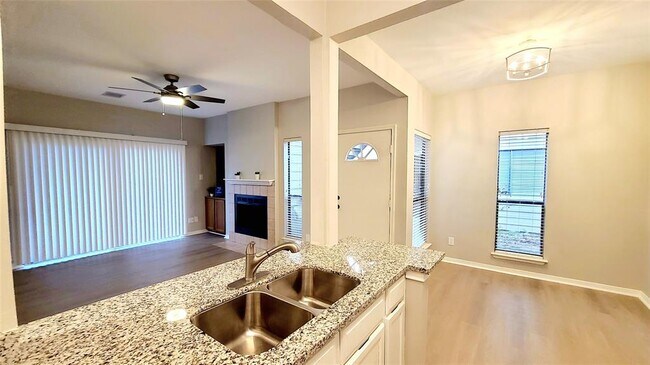 Building Photo - 3500 Tangle Brush Dr