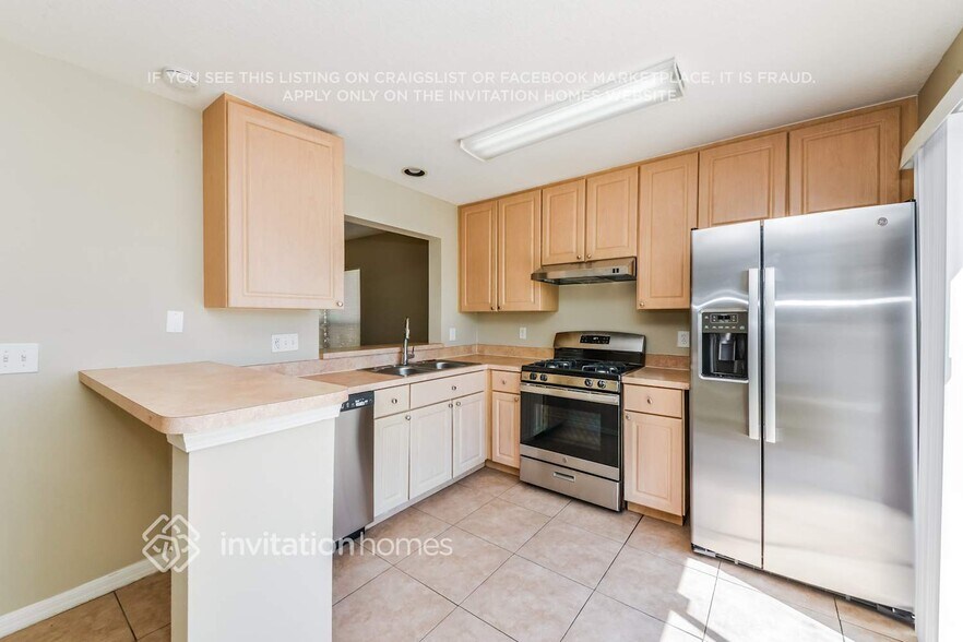 Building Photo - 10710 Lakeside Vista Dr