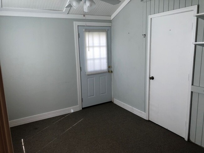 Building Photo - Chapel Creek Villas - 24 Beaver Pond Loop ...