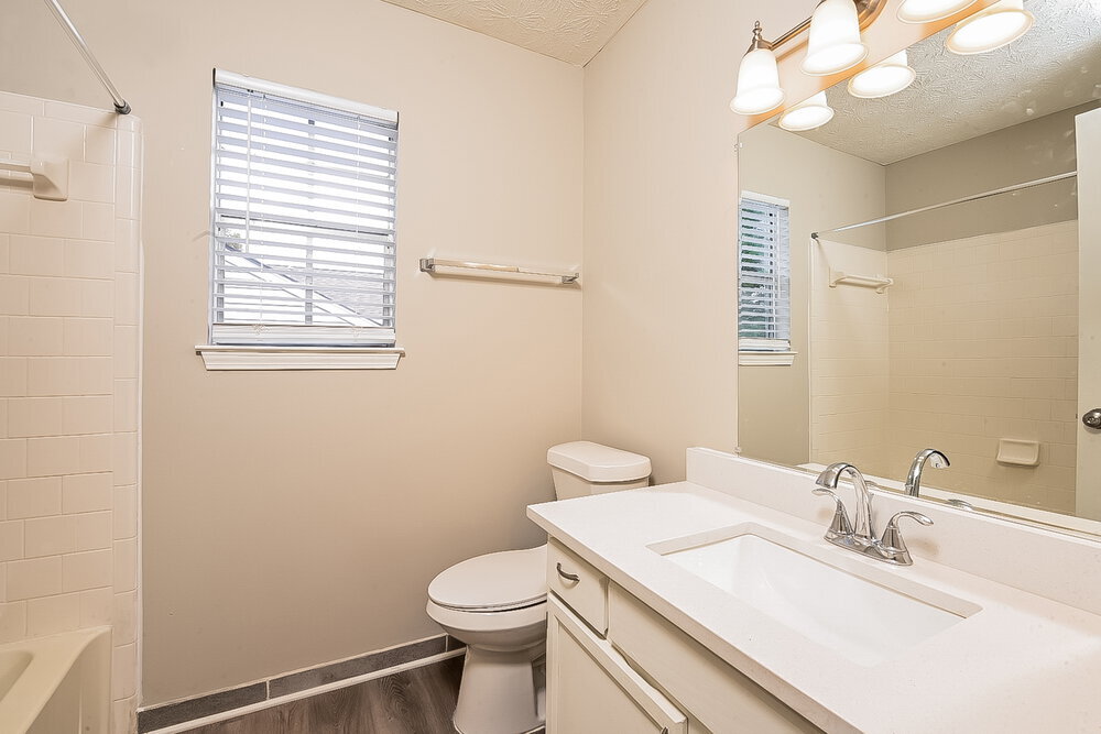 Building Photo - 6514 Eastbriar Dr