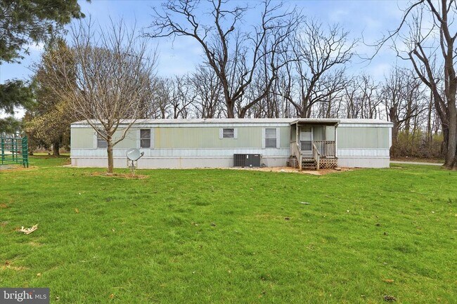 Building Photo - 1873 Clay Hill Rd