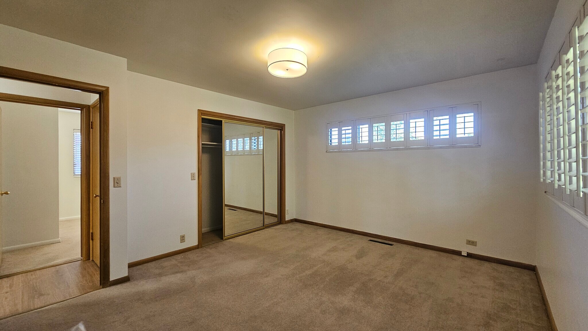 Building Photo - 728 W 800 S