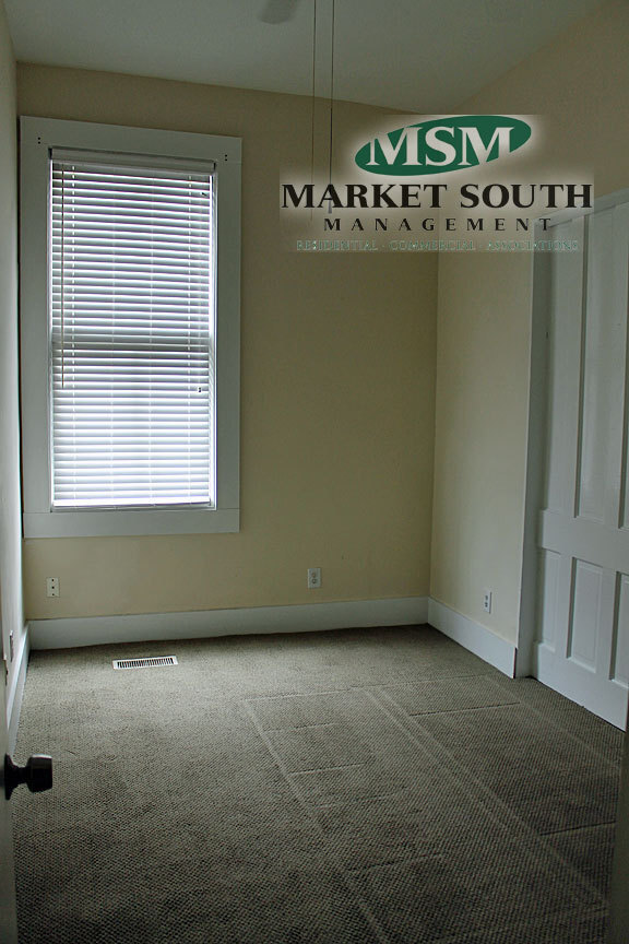 Building Photo - REMODELED CRAWFORD SQUARE CONDO