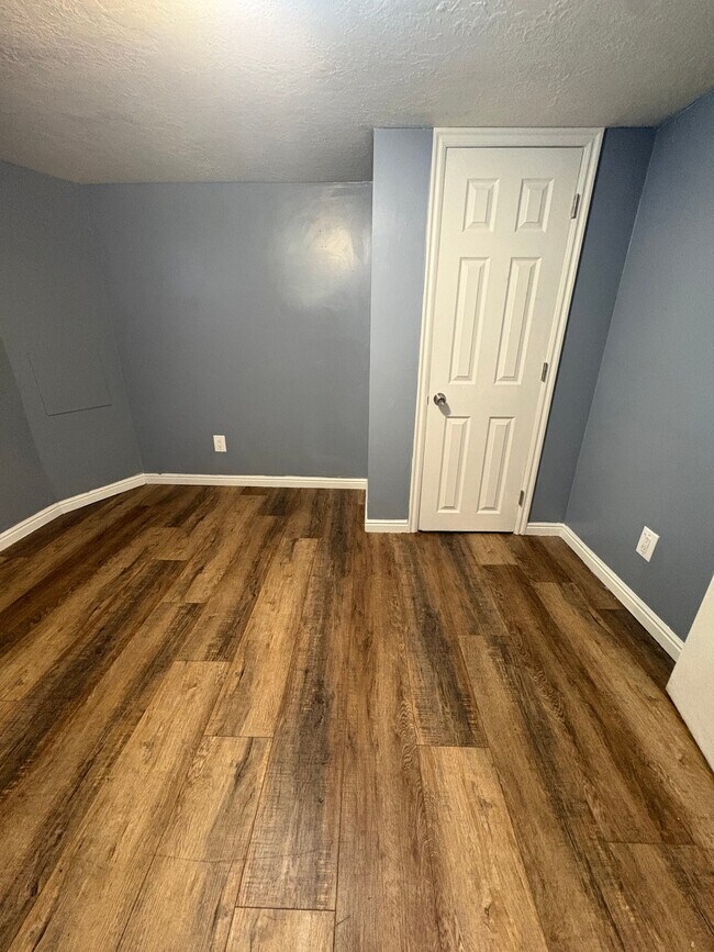 Building Photo - 3220 3600 W