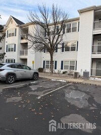 Building Photo - 513 Waterford Dr