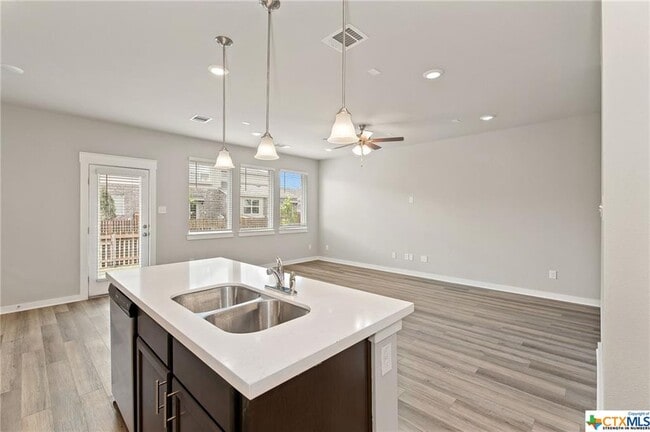 Building Photo - 17102B Carmel Cricket Dr