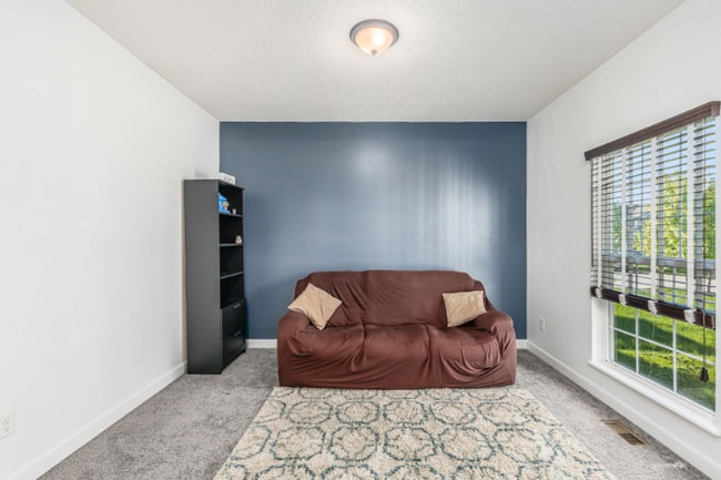 Building Photo - 4165 Freesia Dr