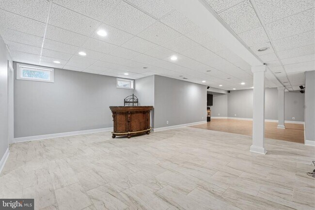 Building Photo - 3515 Devon Dr