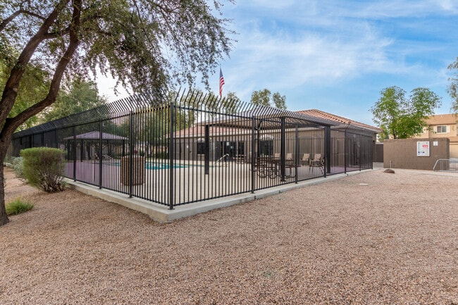 Building Photo - 2574 E Meadow Mist Ln