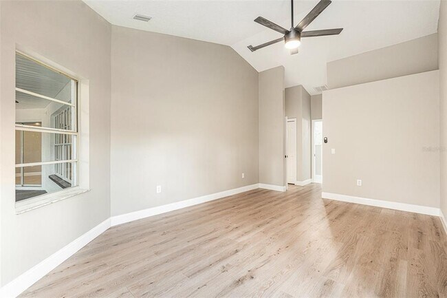 Building Photo - 5092 Abagail Dr