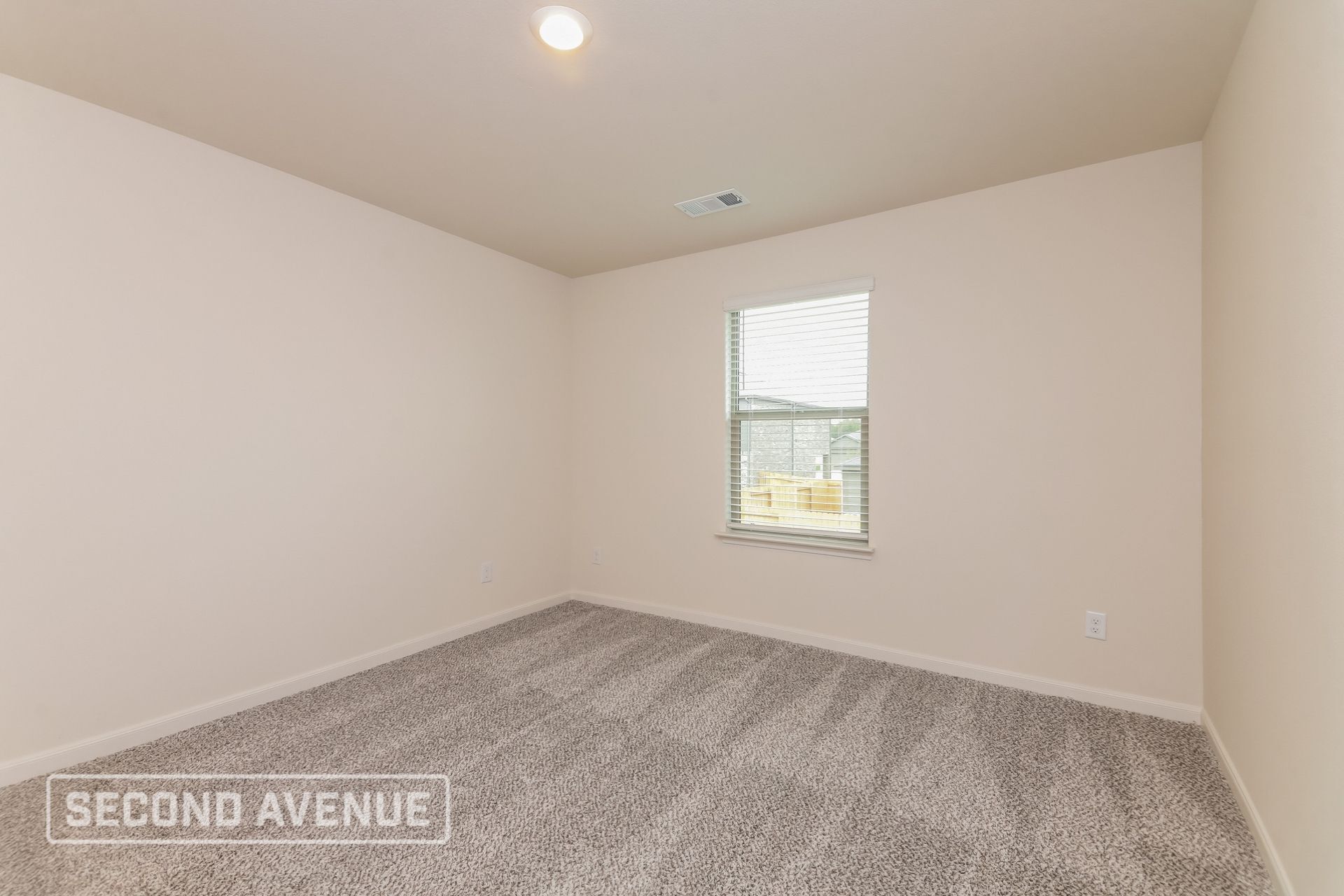 Building Photo - 841 Serena Dr