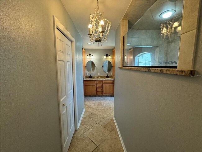 Building Photo - 302 Bluff Pass Dr