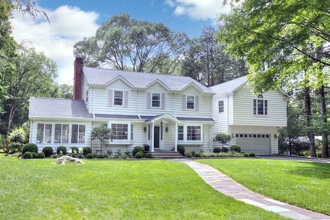 Building Photo - 55 Blueberry Hill Rd