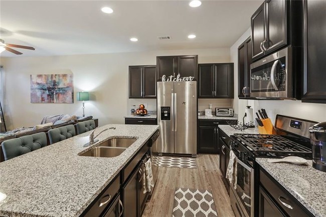 Building Photo - 3041 Creekside Overlook Way