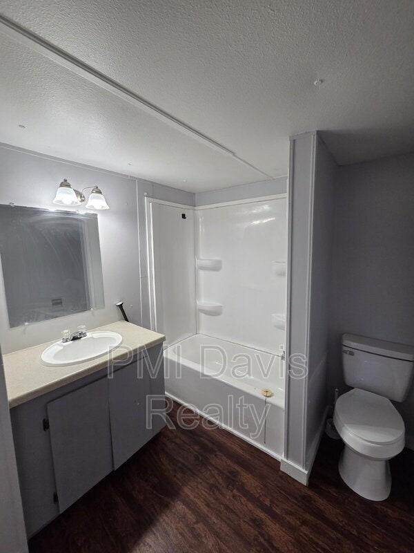 Building Photo - 5266 US-17