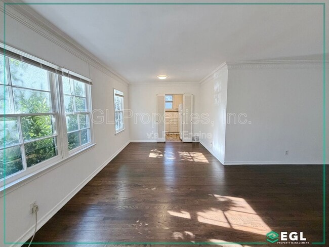 Building Photo - 5803 W Olympic Blvd