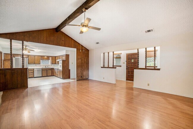 Building Photo - 1608 San Antone Ln