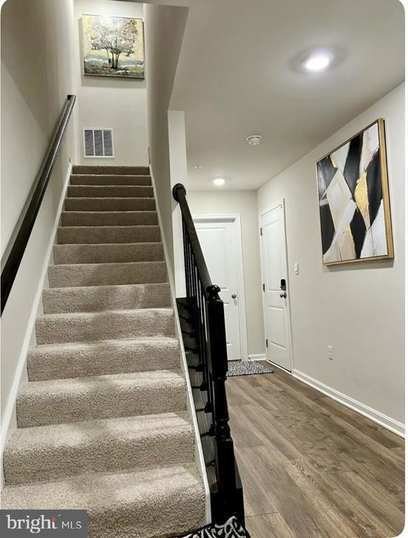 Building Photo - 5088 Silver Oak Dr
