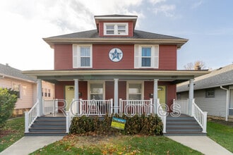 Building Photo - 1037 E Tabor St