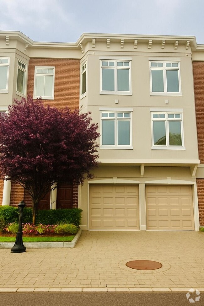 Building Photo - Spacious Townhouse Steps from Tarrytown Wa...