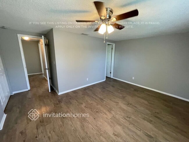 Building Photo - 9120 Crabtree Ln