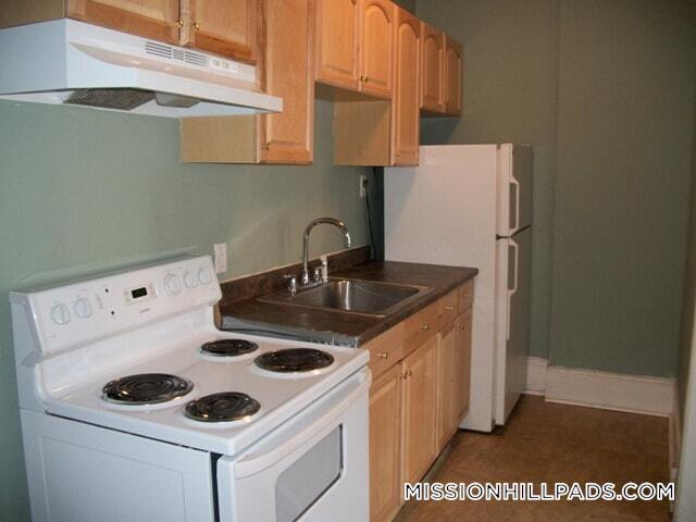 Building Photo - 883 Huntington Ave