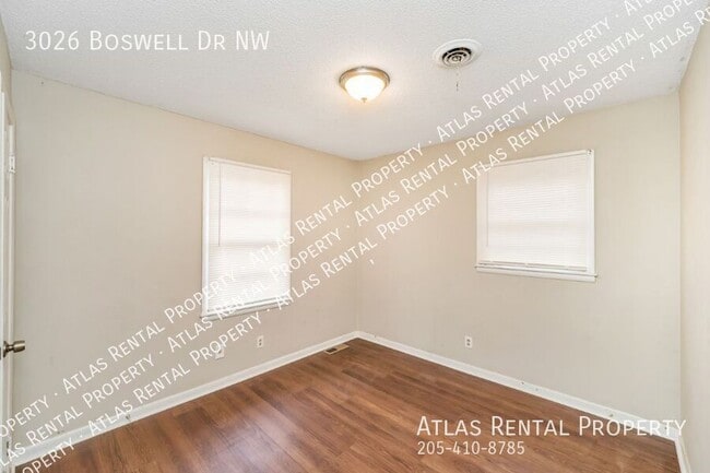 Building Photo - 3026 Boswell Dr NW