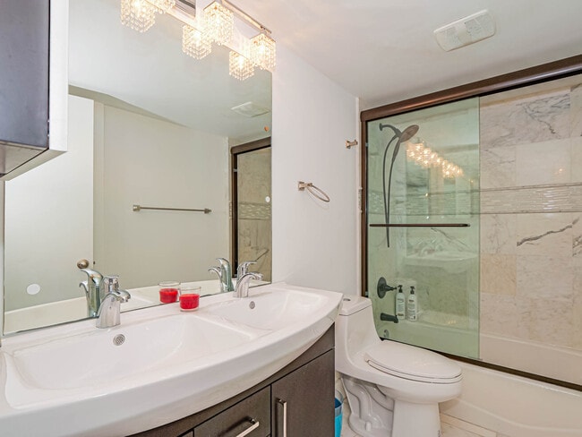 Building Photo - 12936 Jimmy Buffett Mem Hwy