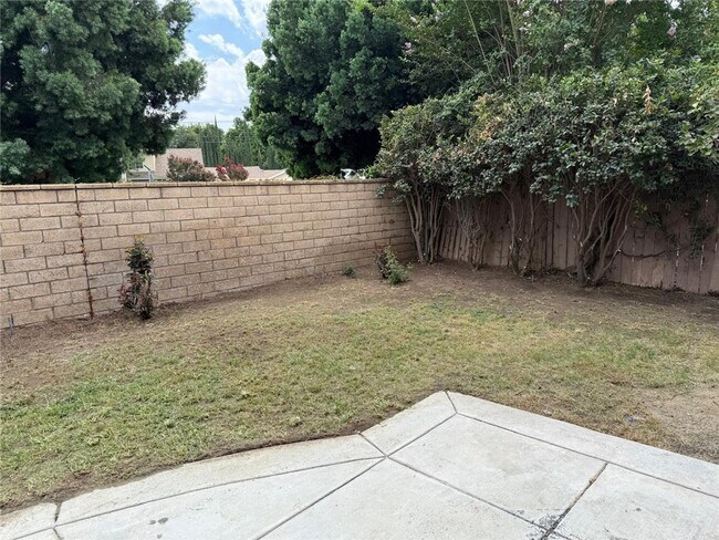 Building Photo - 1742 Edmon Way