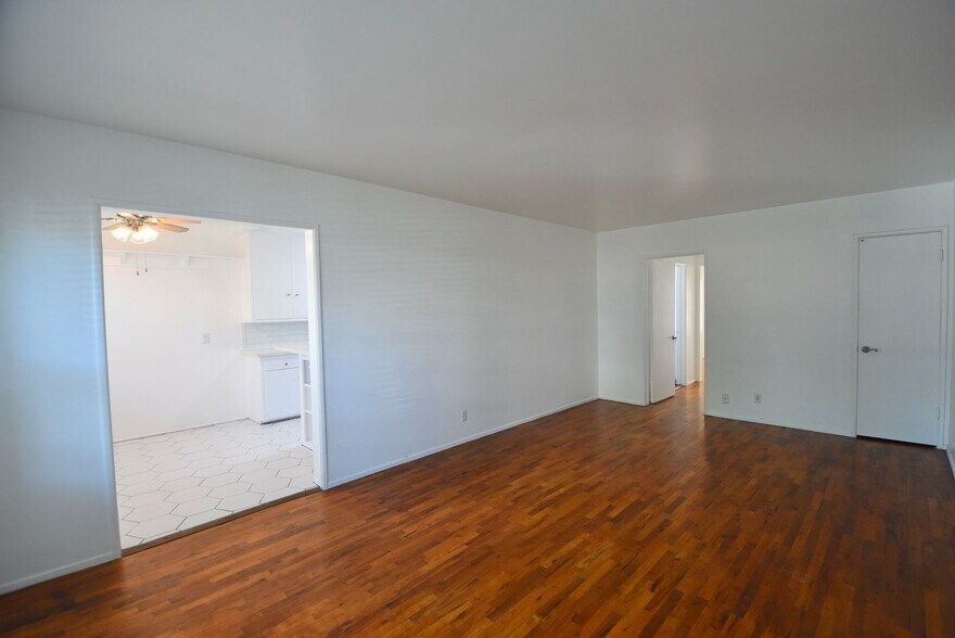 Building Photo - 5220 Radford Ave