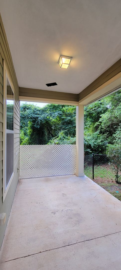 Building Photo - Beautiful 3 Bedroom/2 Bath home in Madera
