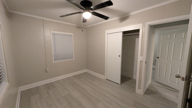 Building Photo - 208 Spencer Pl