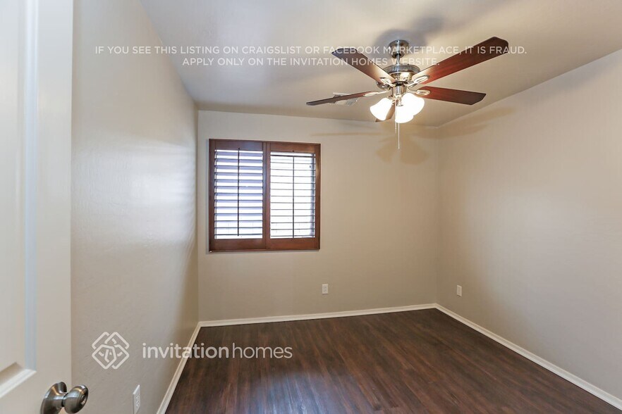 Building Photo - 22193 E Calle de Flores