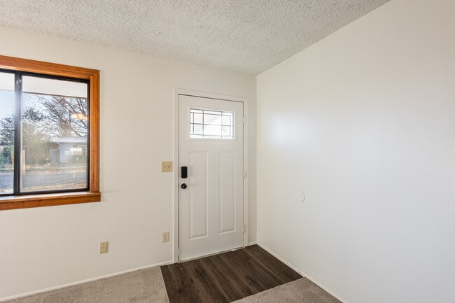 Building Photo - 1609 N Plateau Ave