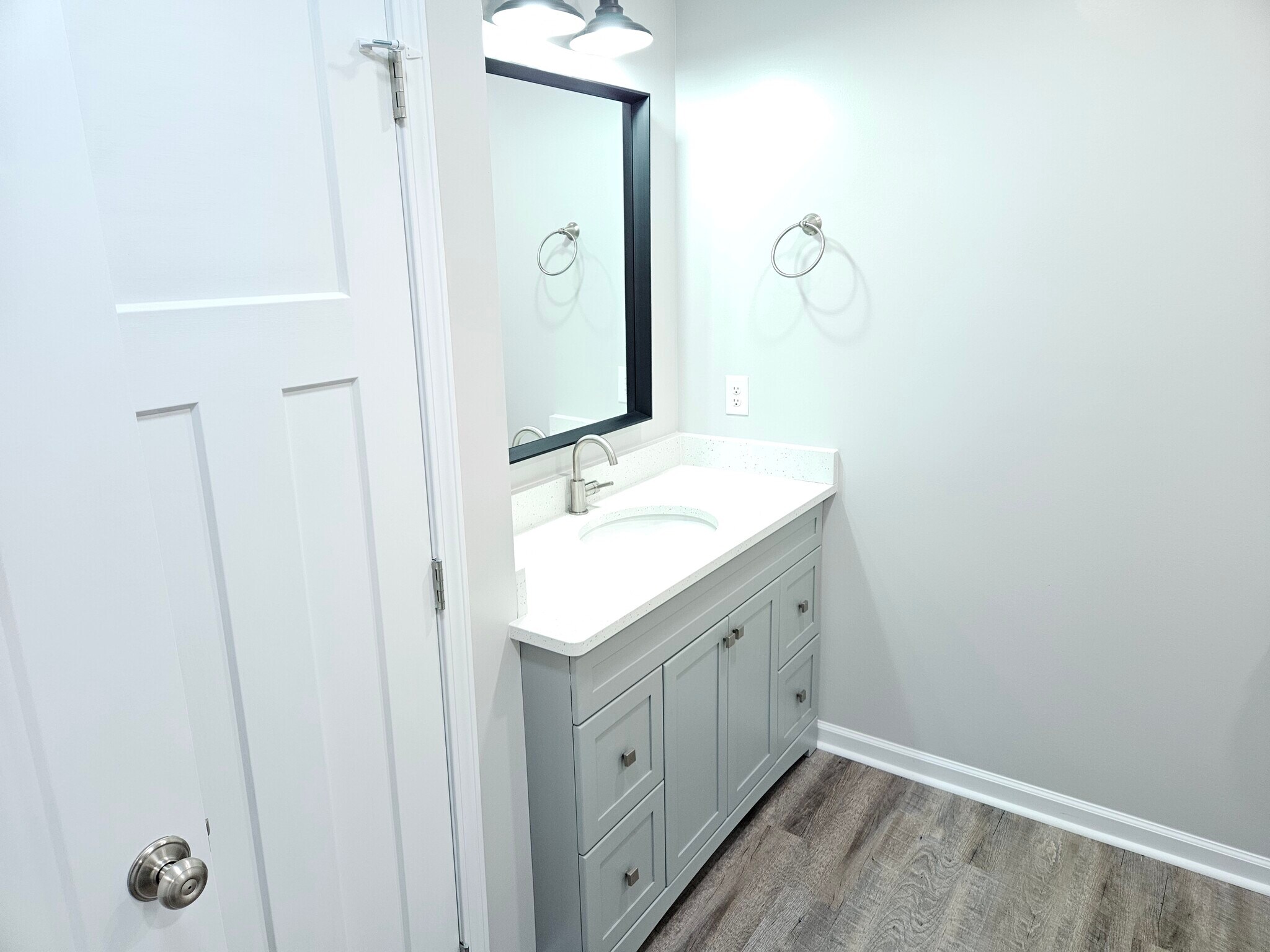 Bathroom Vanity - 1008 Johnston Rd