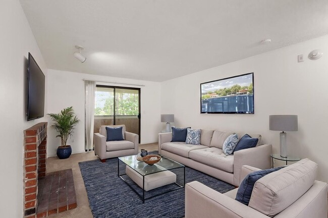 Building Photo - New carpet and paint! Top floor, 2drm, 2 full bath, open floor plan, pool, water, sewer, garbage ...