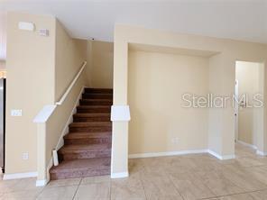Building Photo - 1118 Priory Cir