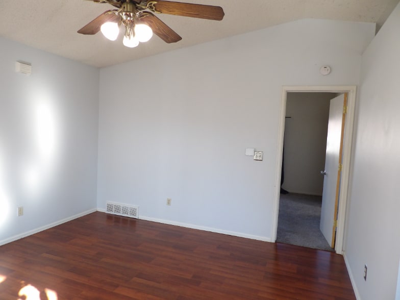 Building Photo - 4702 Witches Hollow Ln