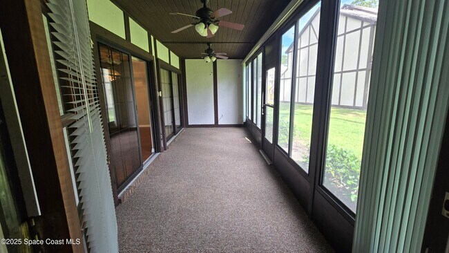 Building Photo - 816 Greenwood Manor Cir