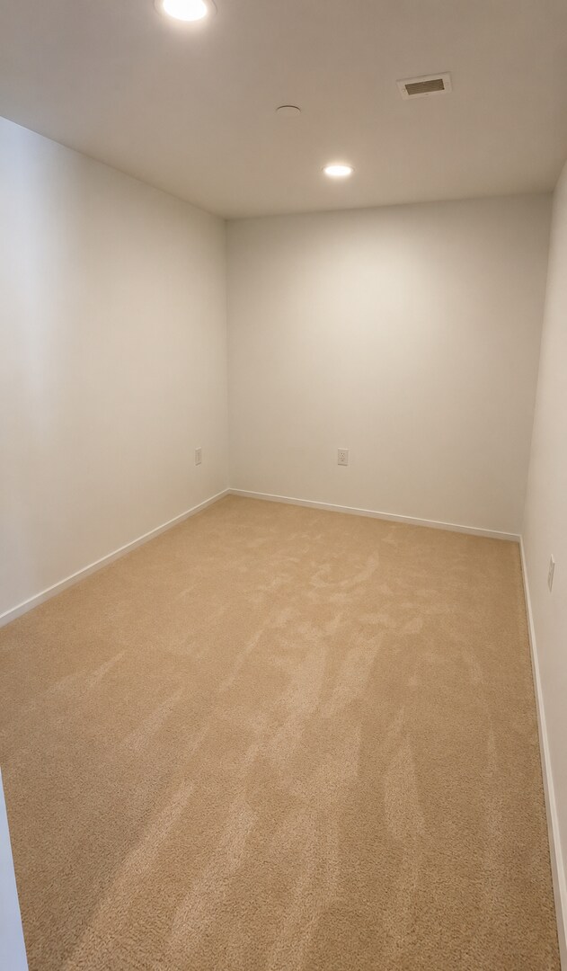 Building Photo - Park Ward Village, $5,000, Partly Furn, BRAND NEW/ 1-Bedroom, 1-bath, 1-Parking + Den