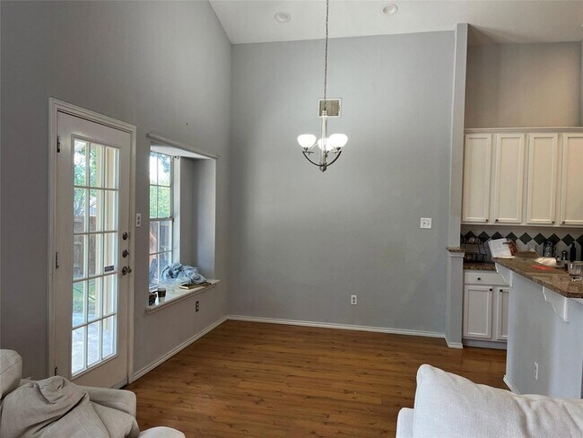 Building Photo - 604 Territory Cove